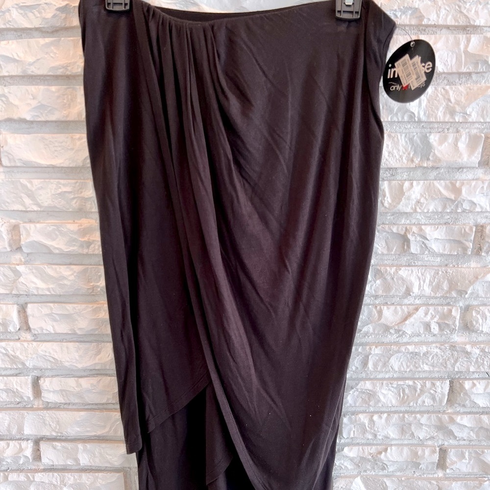 Neon for Impulse Black Skirt NWT Macy’s